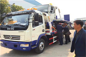 大冶汽车道路救援拖车价格